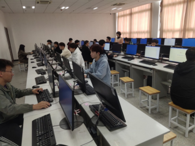 技藝展風采，代碼繪未來——校第六屆學生技能競賽Web前端設計賽項紀實